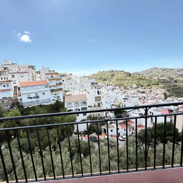 Sale of detached villa in South of spain
