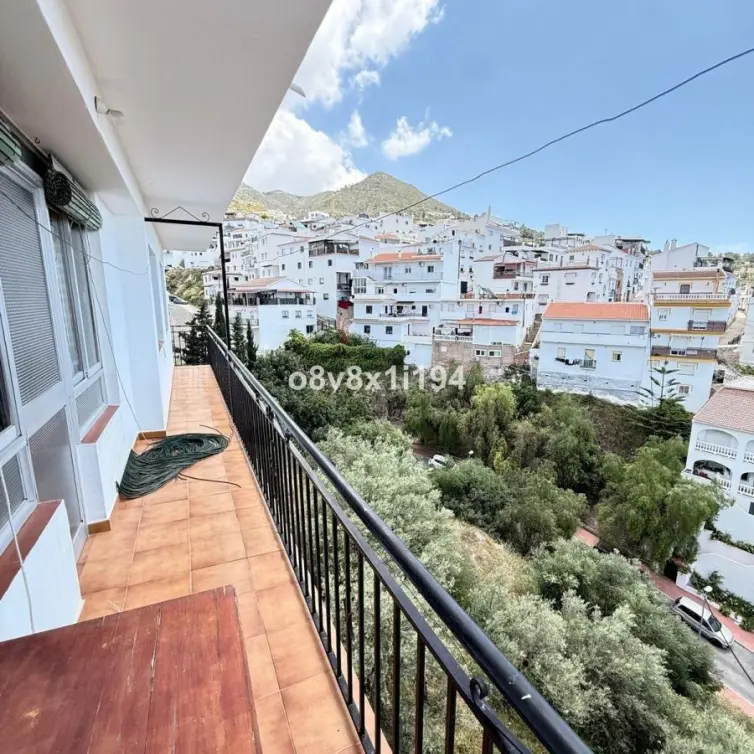 Sale of detached villa in South of spain