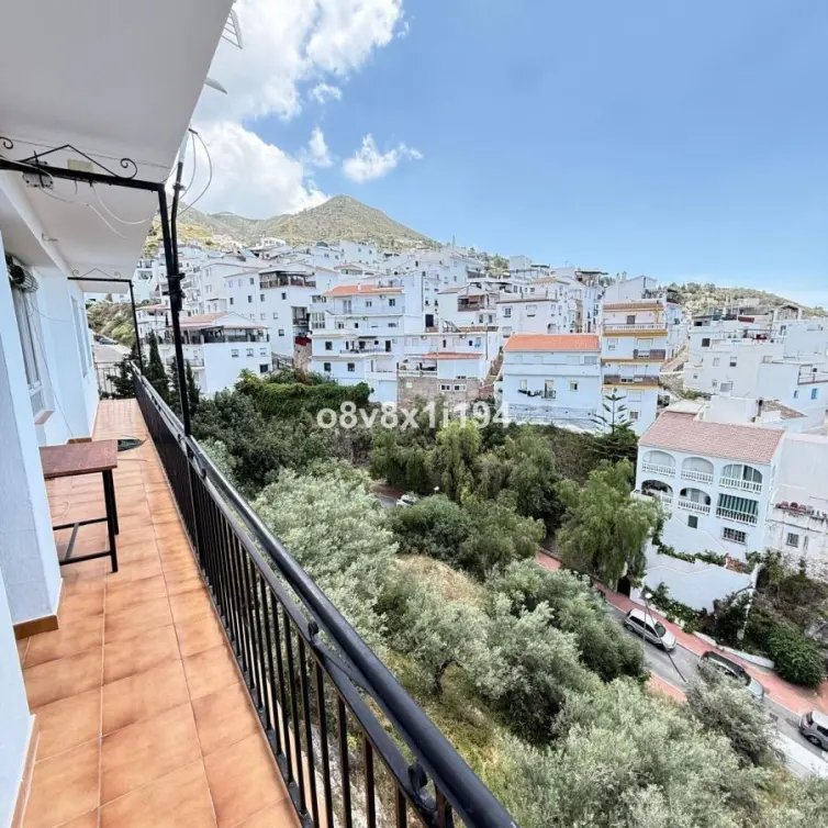 Sale of detached villa in South of spain