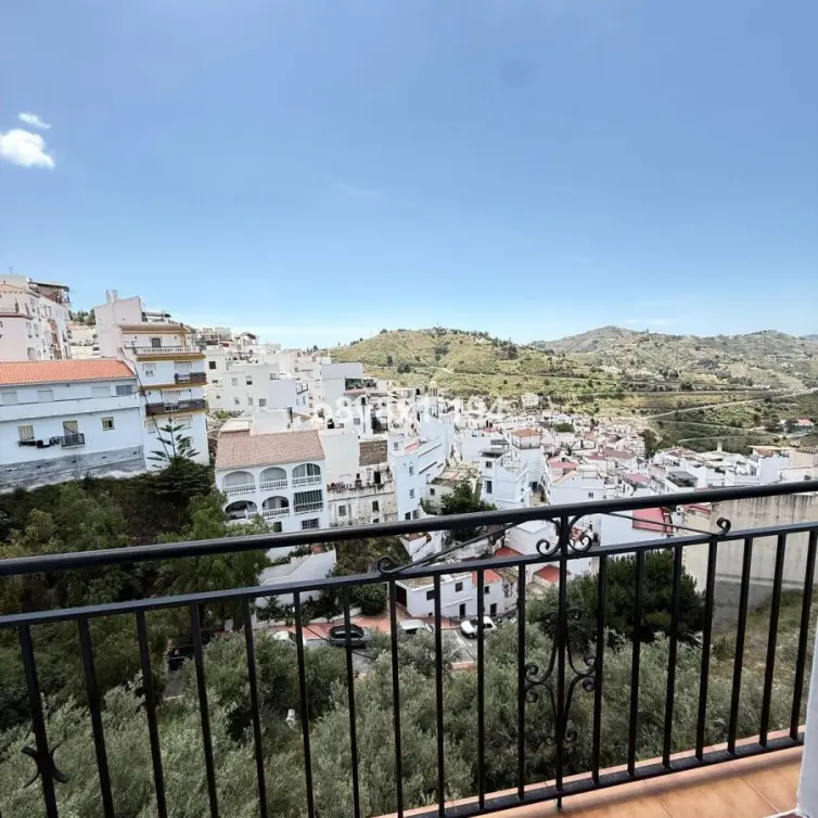 Sale of detached villa in South of spain