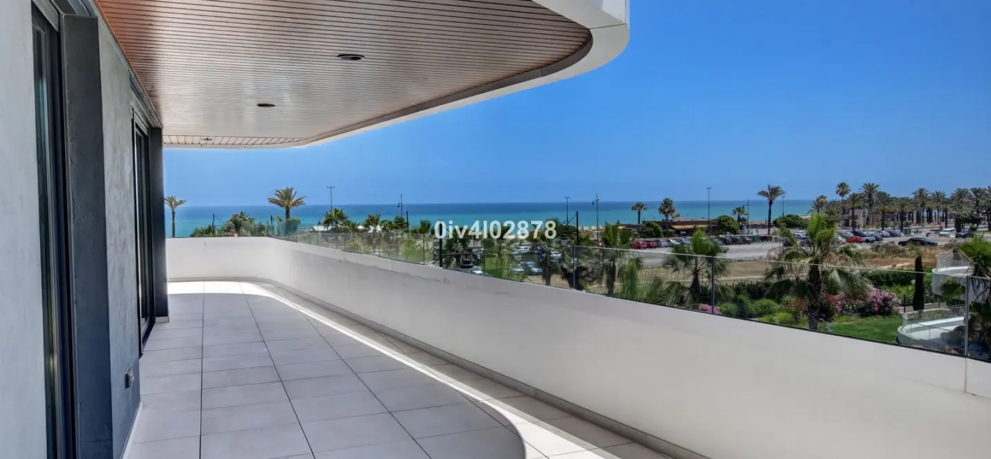 Sale of middle floor apartment in Los Alamos 4