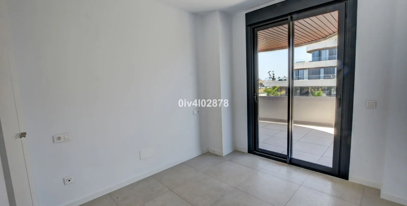 Sale of middle floor apartment in Los Alamos 17