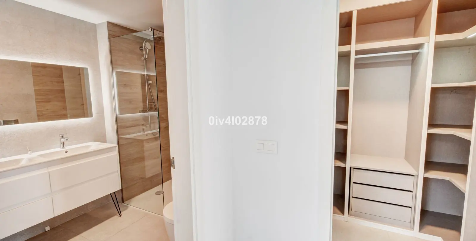 Sale of middle floor apartment in Los Alamos 32