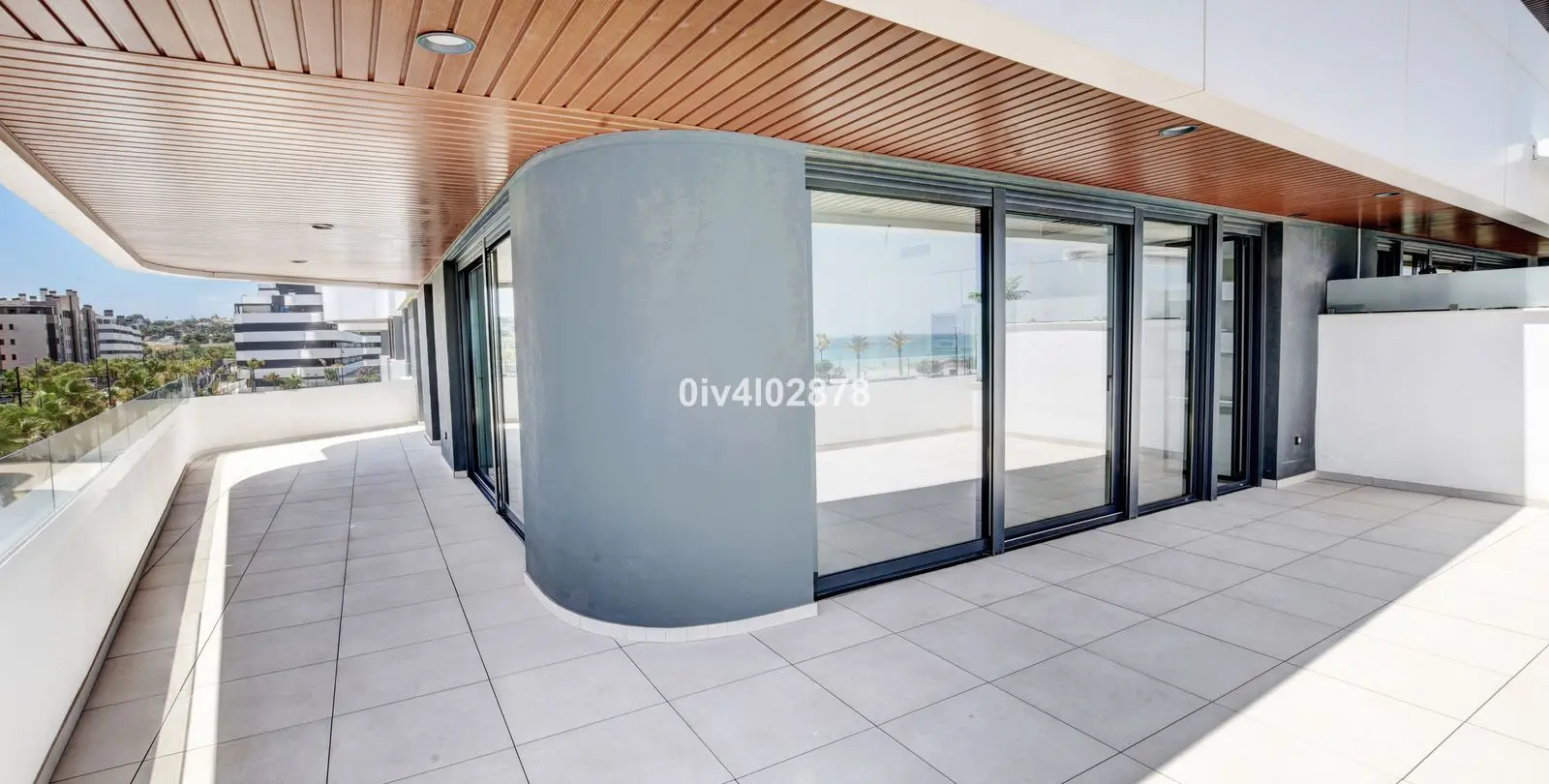Sale of middle floor apartment in Los Alamos 48