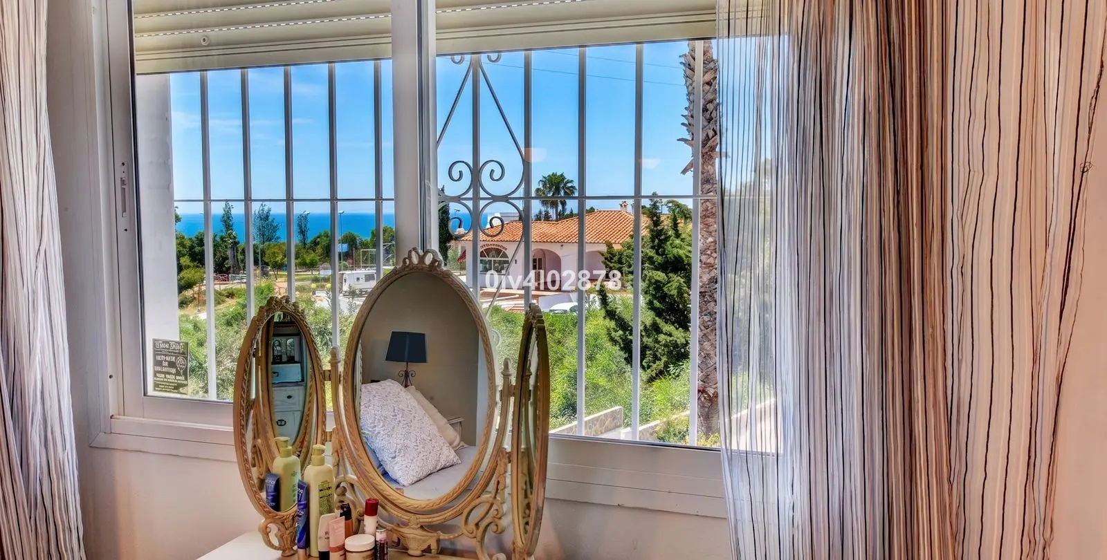 Sale of detached villa in La Capellania 25