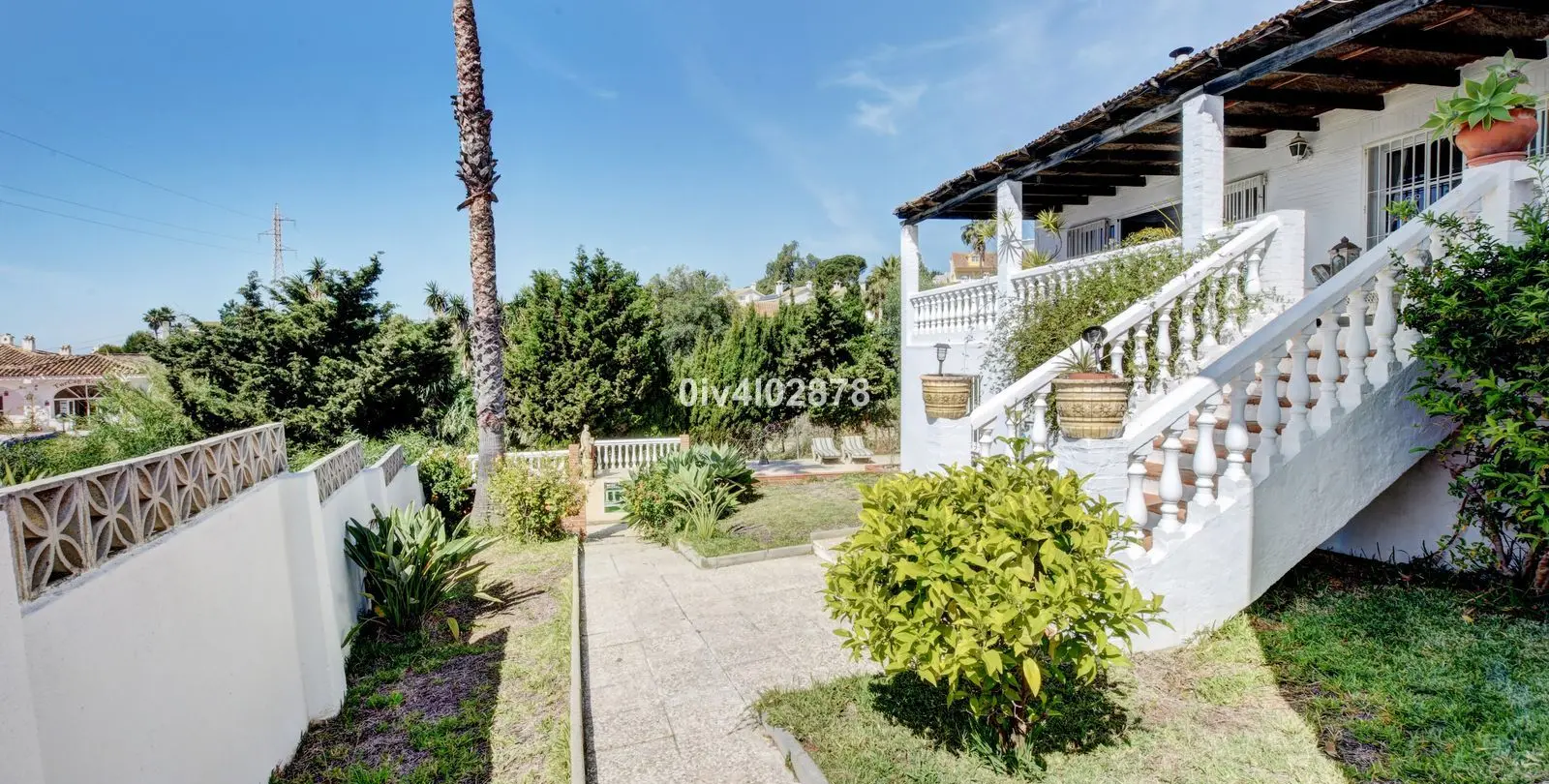 Sale of detached villa in La Capellania 33