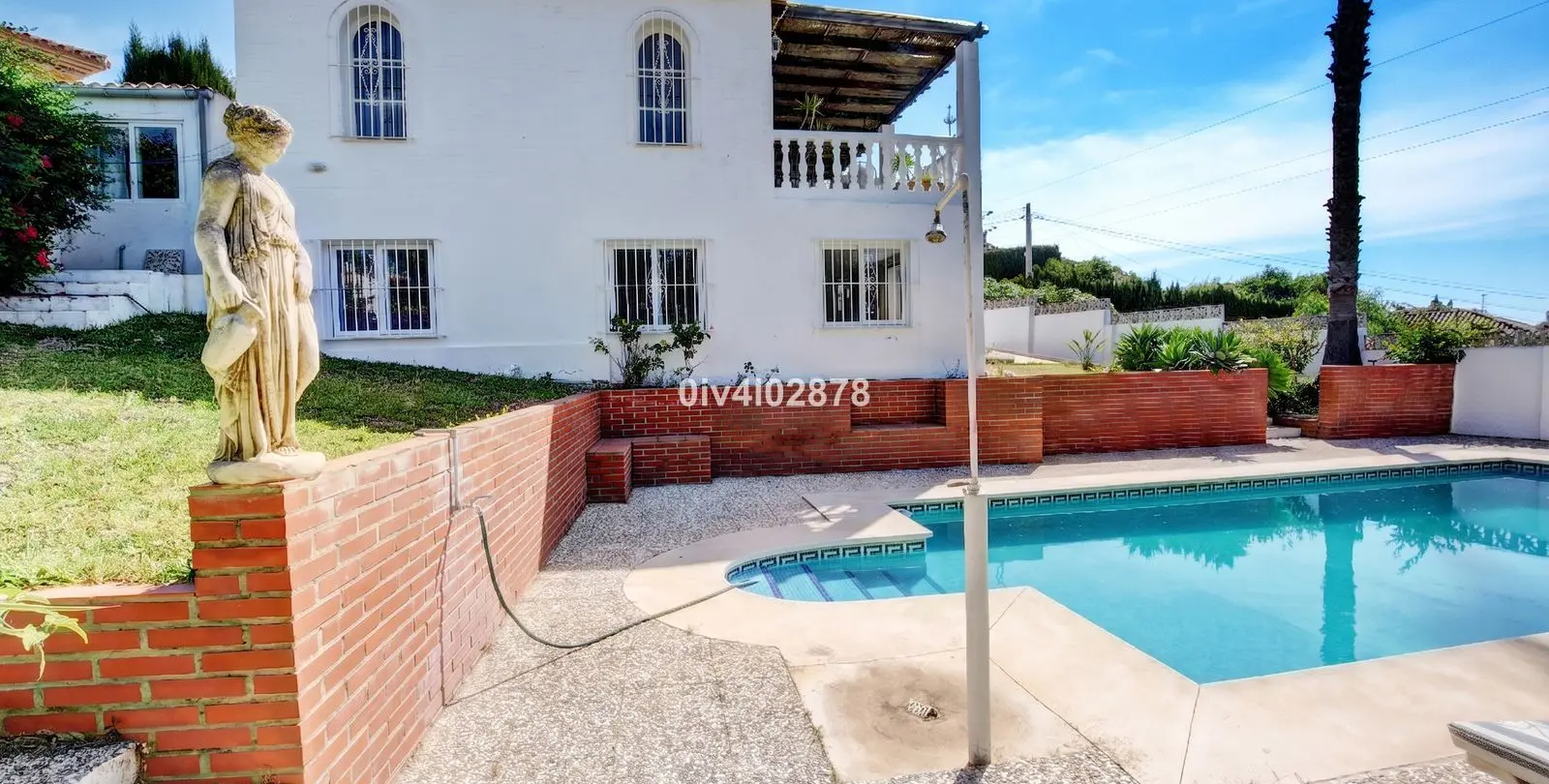 Sale of detached villa in La Capellania 36
