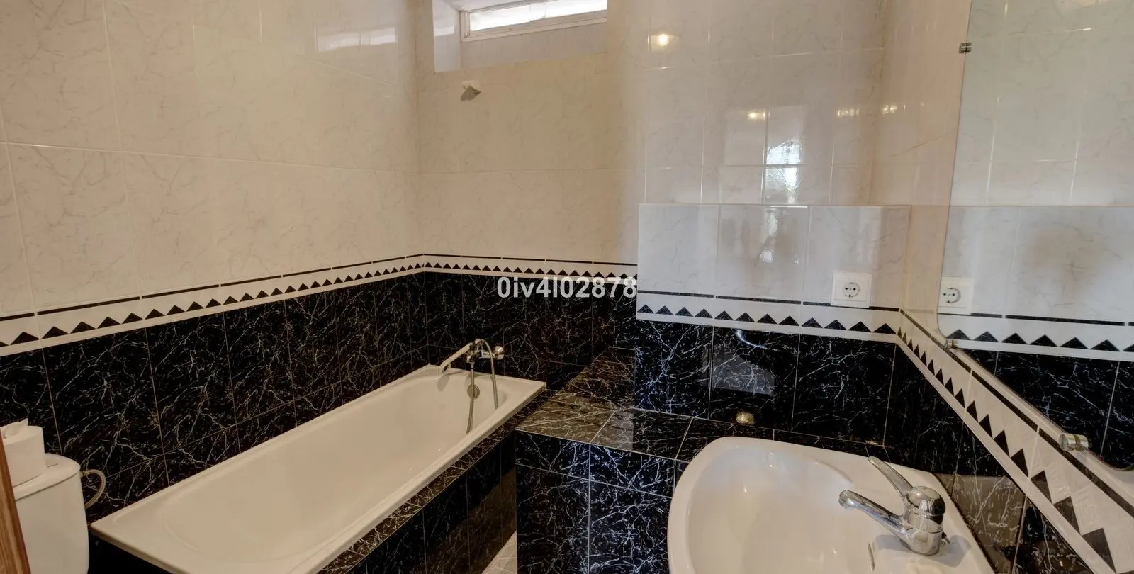 Sale of detached villa in La Capellania 48