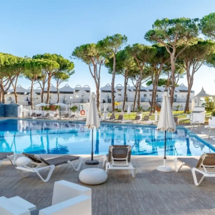 Продажа двухуровневых апартаментов в Reserva de Marbella