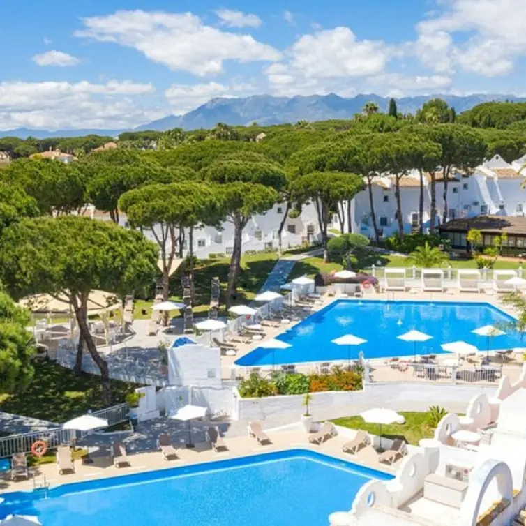 Продажа двухуровневых апартаментов в Reserva de Marbella