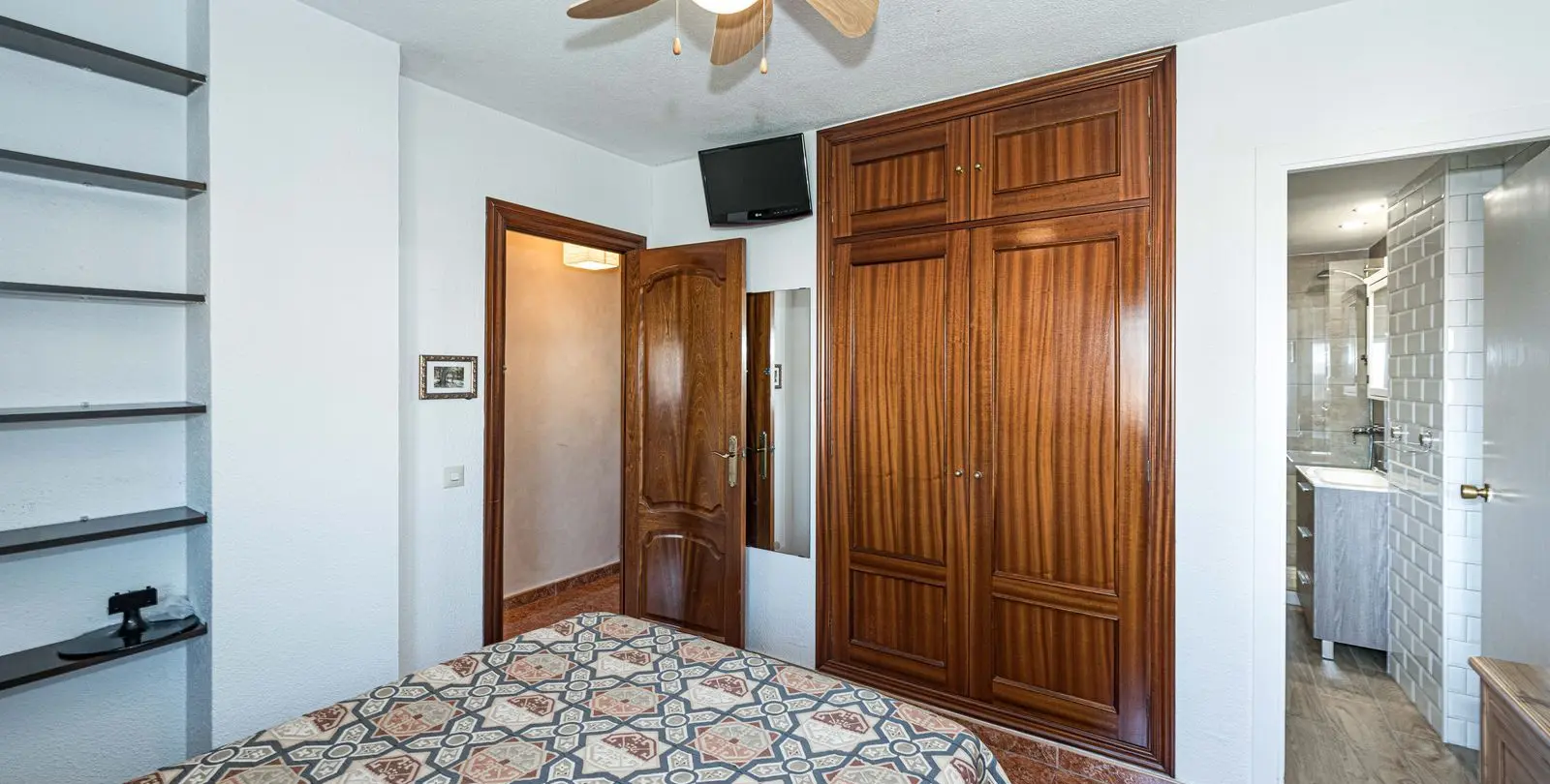 Venta de apartamento en planta media en Fuengirola 25