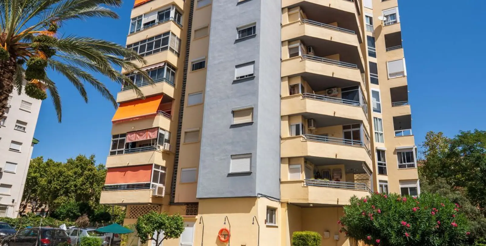 Venta de apartamento en planta media en Fuengirola 42
