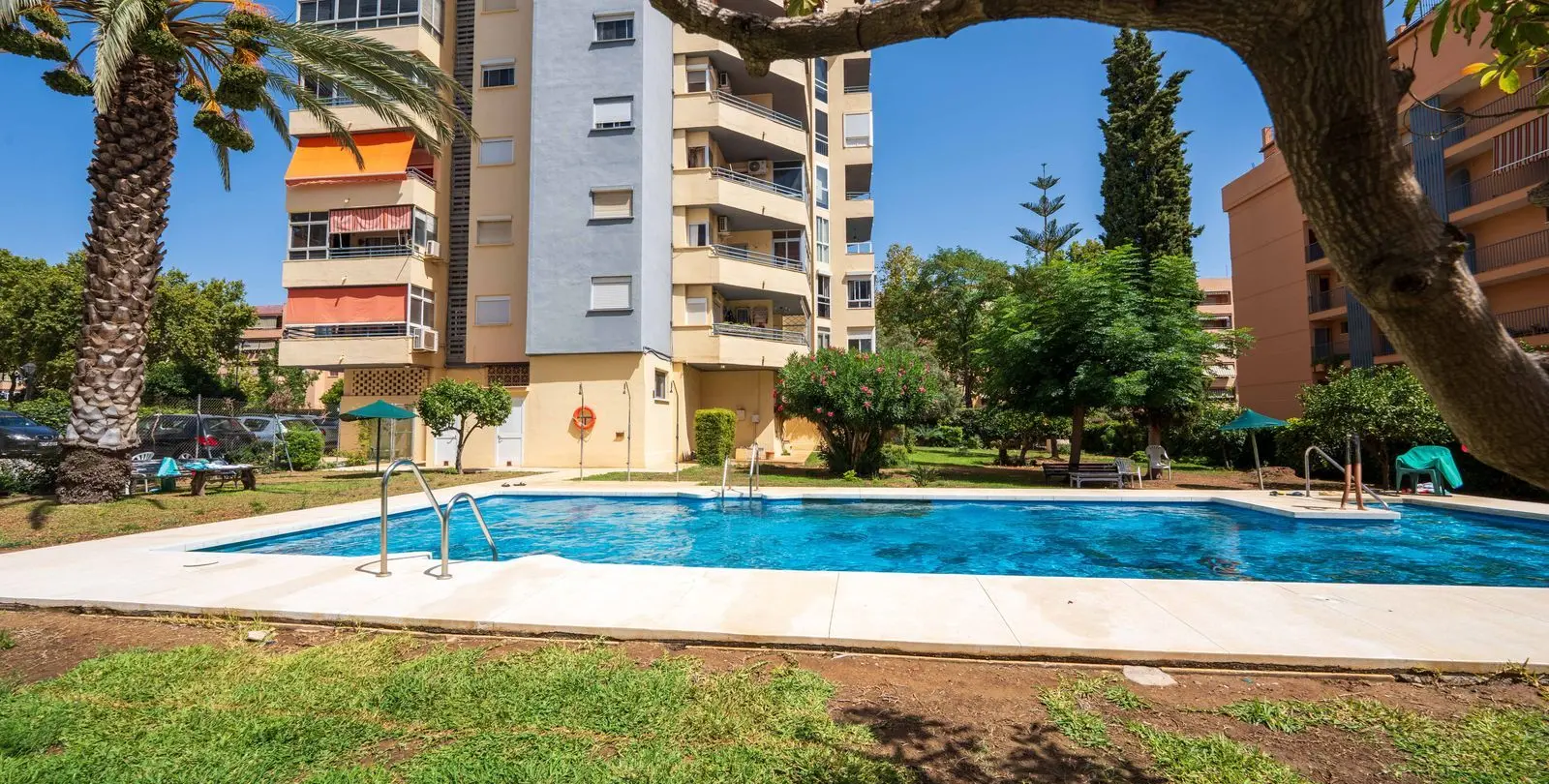 Venta de apartamento en planta media en Fuengirola 45