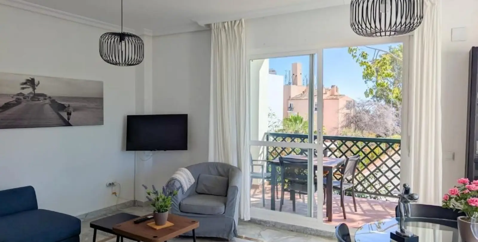 Venta de apartamento en planta media en Marbella 4