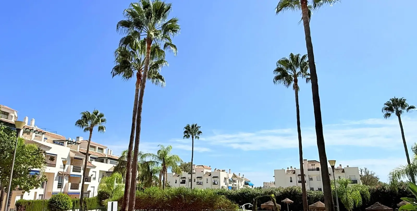 Venta de apartamento en planta media en Marbella 21