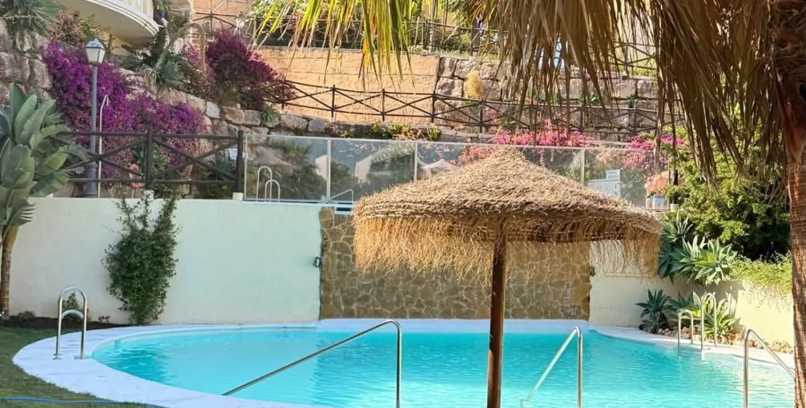 Sale of ground floor apartment in Elviria 8