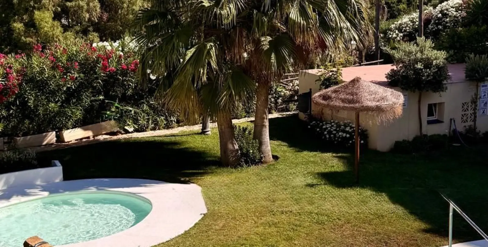 Sale of ground floor apartment in Elviria 24