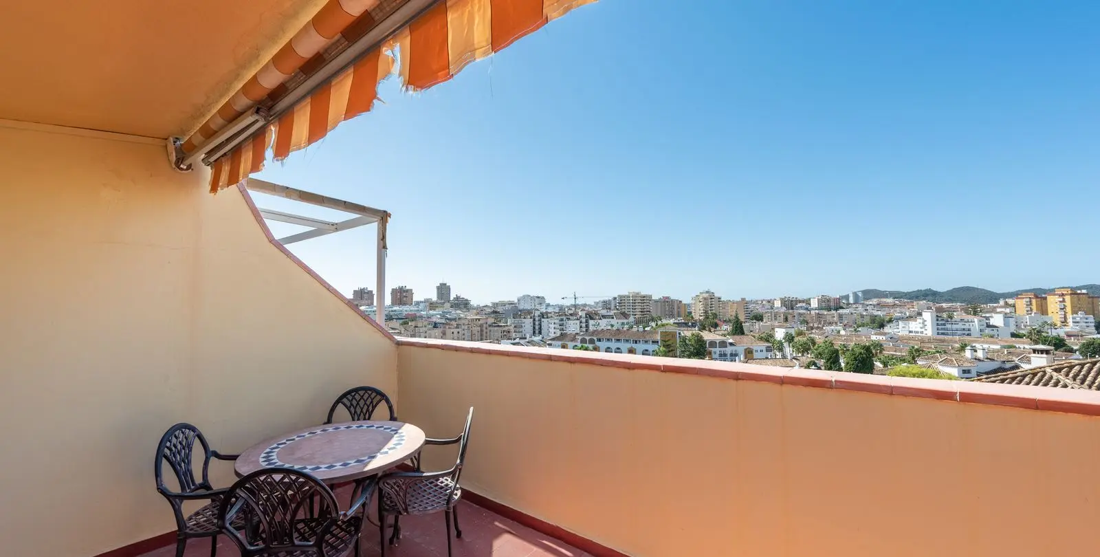 Venta de ático en Fuengirola 25