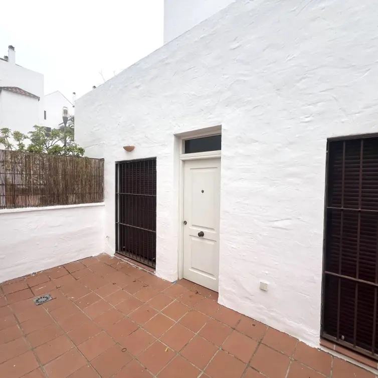 Venta de apartamento en planta baja en Nueva Andalucía