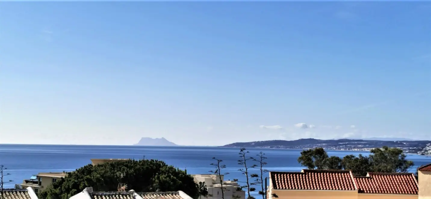 Venta de adosado en Estepona 0