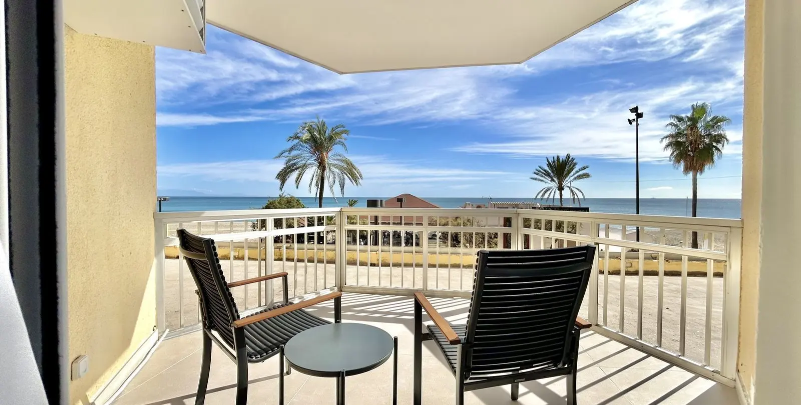 Venta de apartamento en planta media en Fuengirola 1