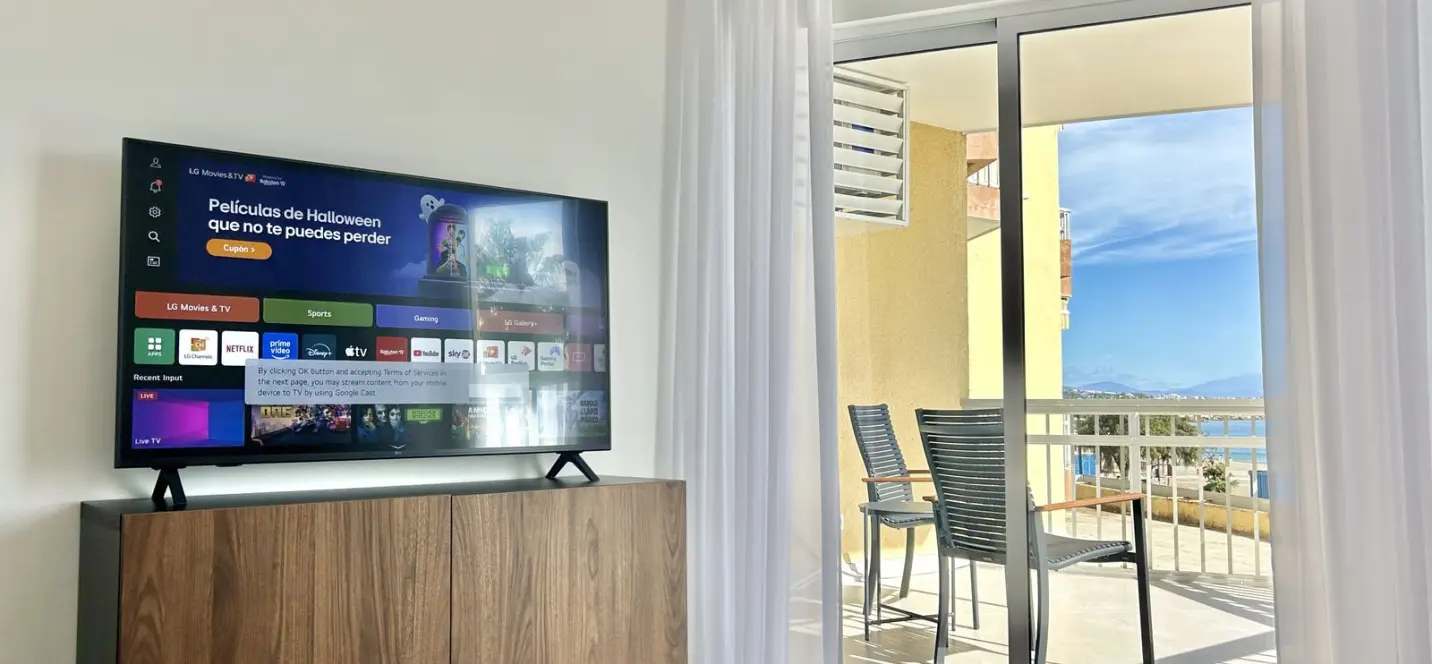 Venta de apartamento en planta media en Fuengirola 2