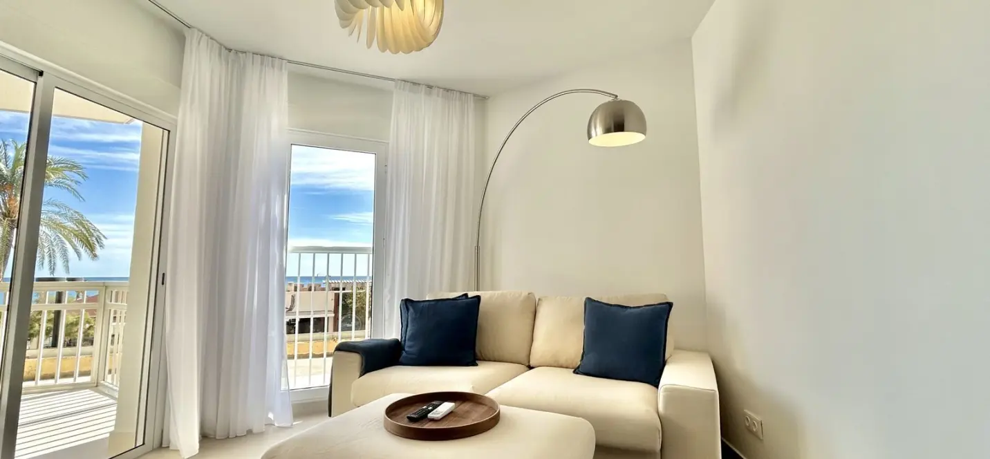 Venta de apartamento en planta media en Fuengirola 4