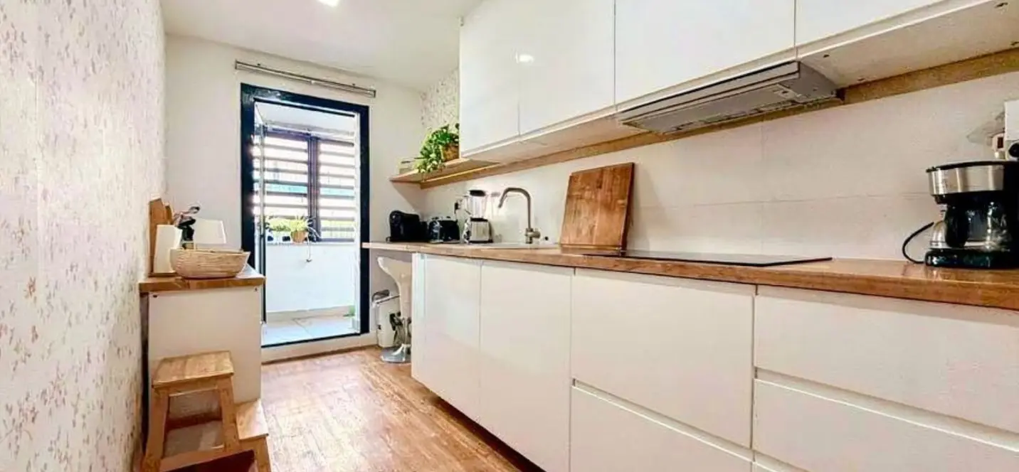 Sale of ground floor apartment in Estepona 2