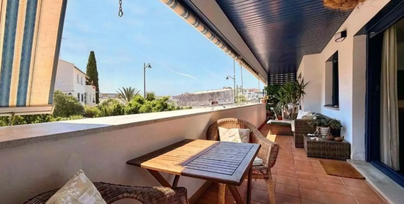Sale of ground floor apartment in Estepona 6