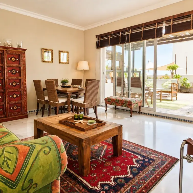 Sale of penthouse in Estepona