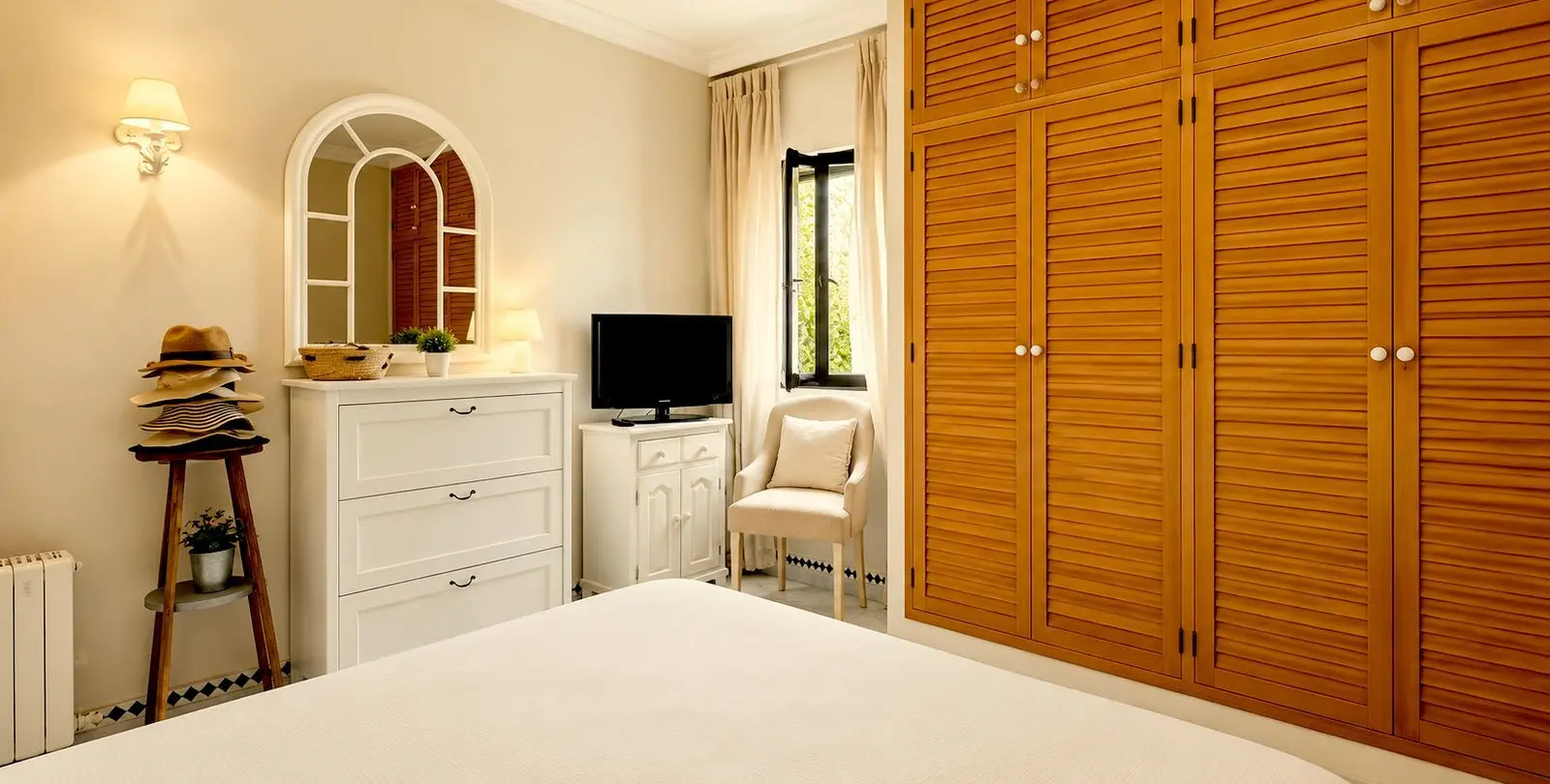Sale of penthouse in Estepona 8