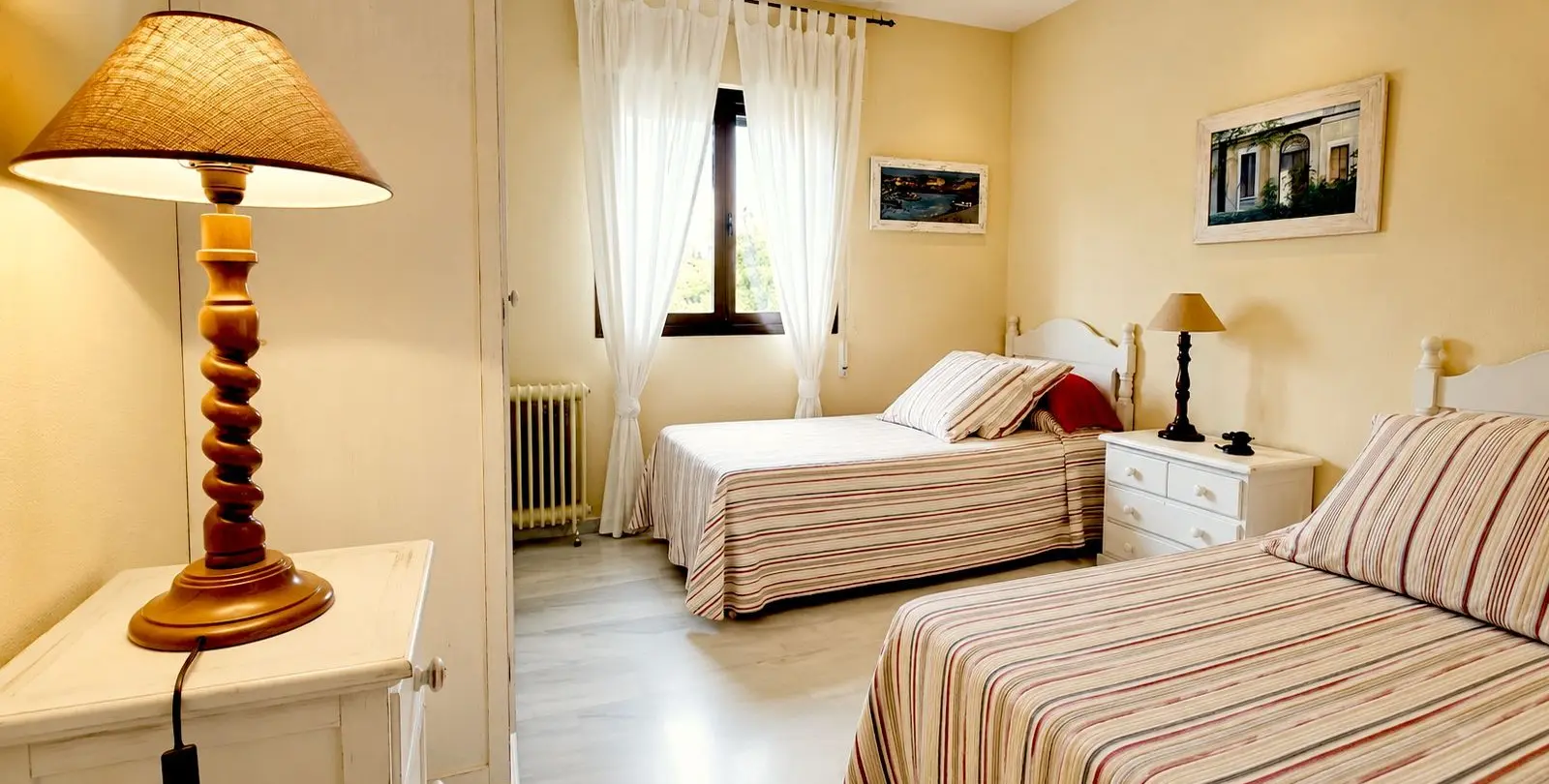 Sale of penthouse in Estepona 12