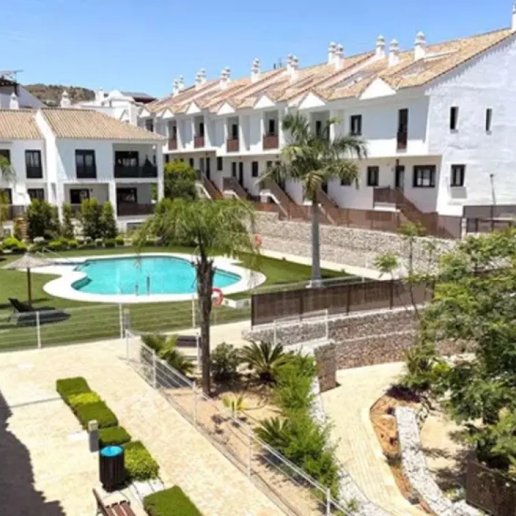 Sale of townhouse in Riviera del Sol
