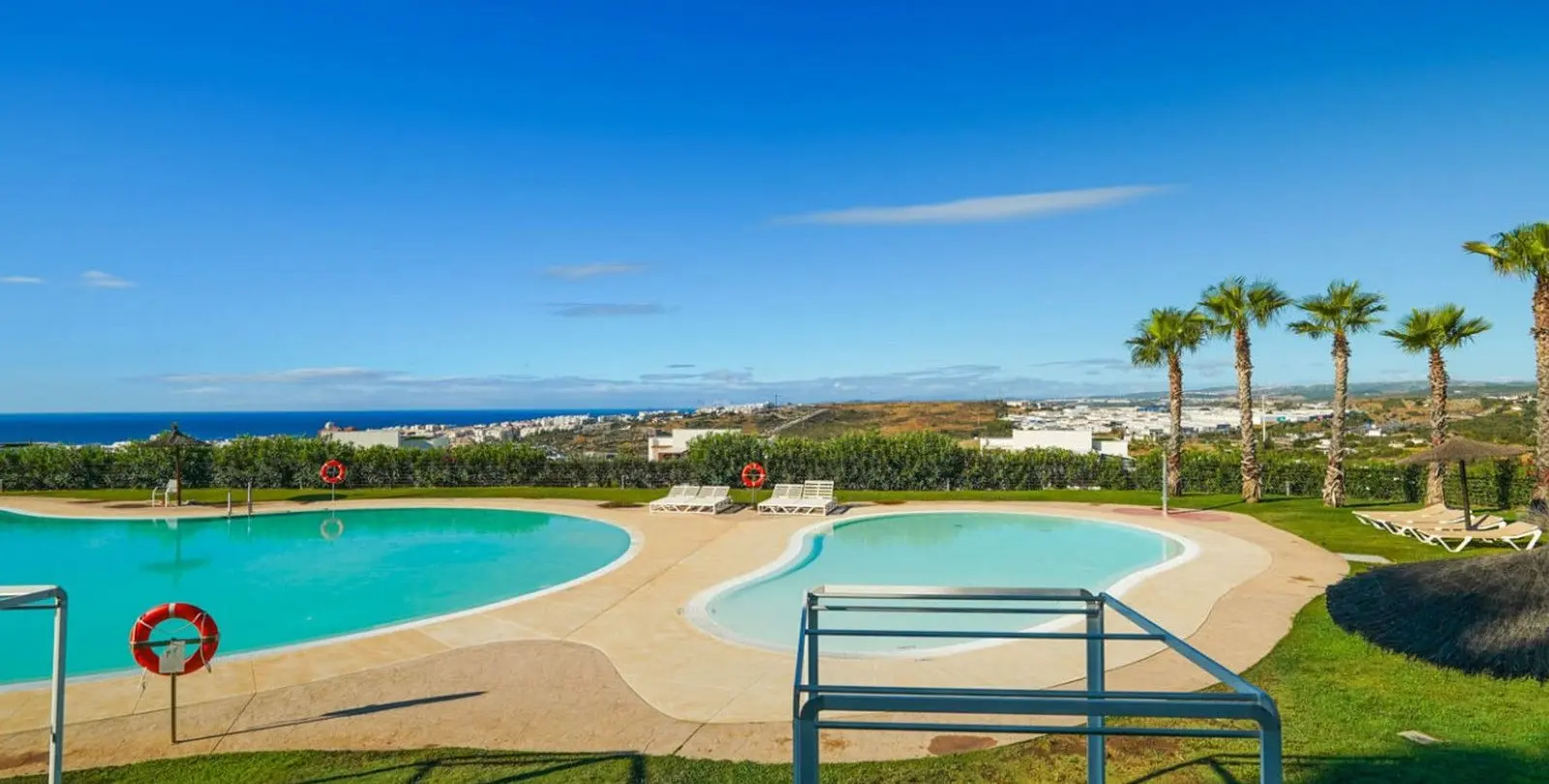 Sale of ground floor apartment in Estepona 31