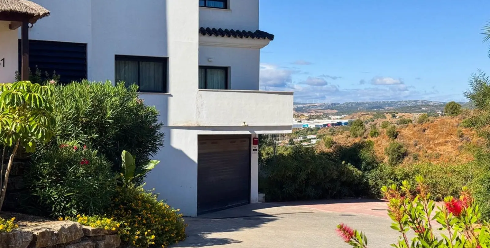 Sale of ground floor apartment in Estepona 38