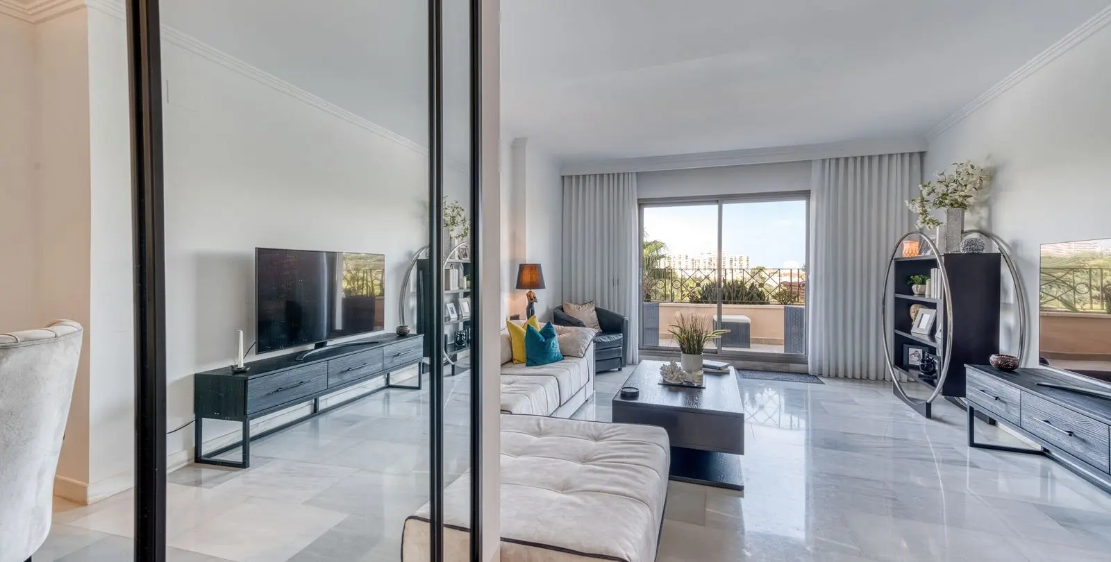 Sale of middle floor apartment in Benalmadena 10