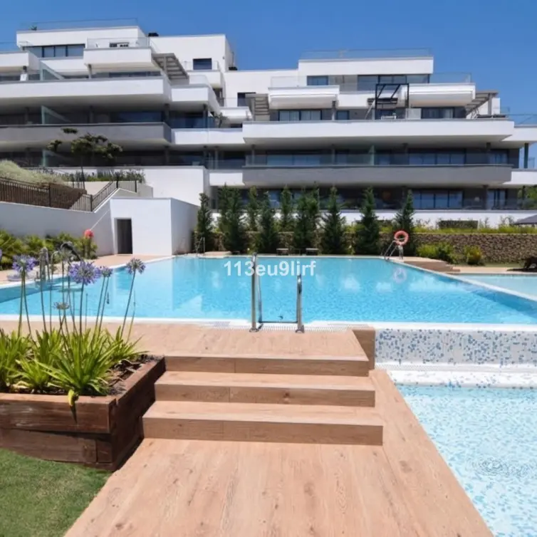Продажа апартаментов на первом этаже в Estepona