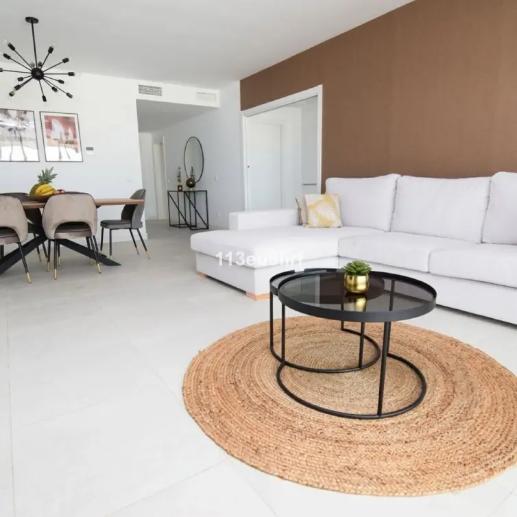 Продажа апартаментов на первом этаже в Estepona