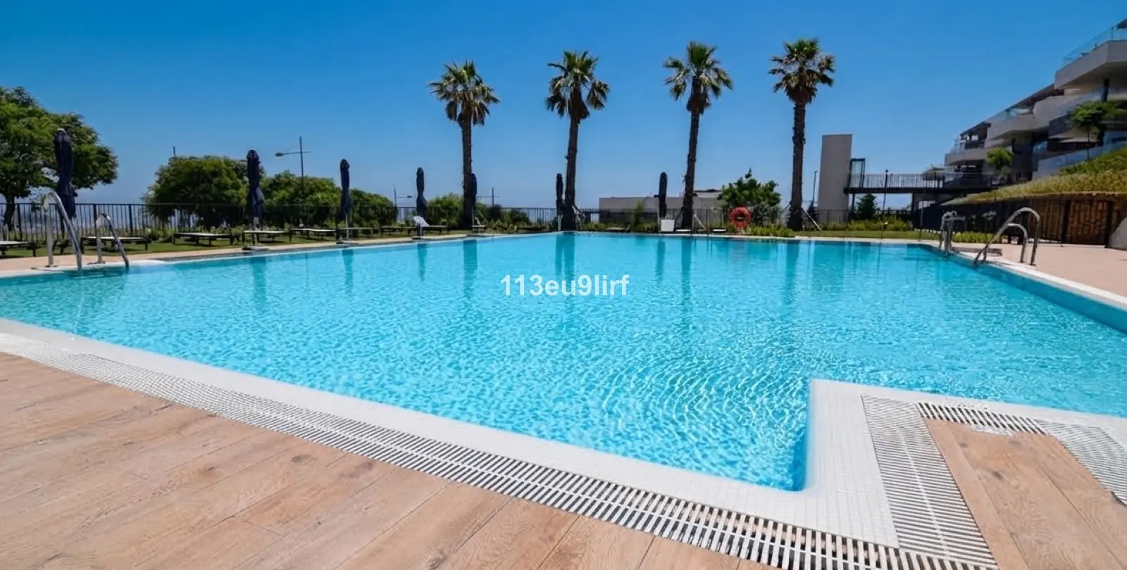 Venta de apartamento en planta baja en Estepona 18