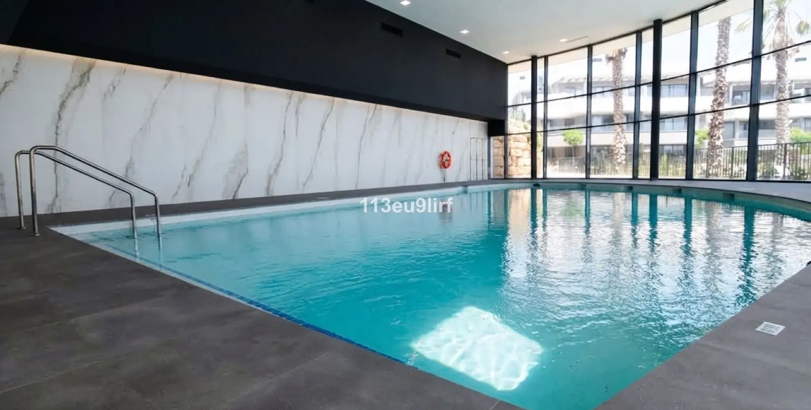 Venta de apartamento en planta baja en Estepona 31