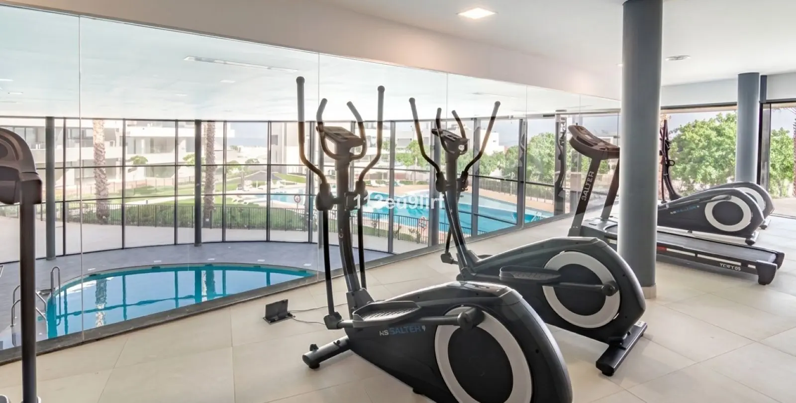 Venta de apartamento en planta baja en Estepona 32