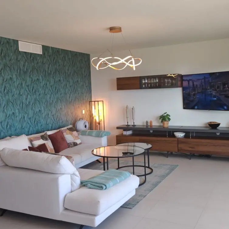 Venta de apartamento en planta media en Calanova Golf
