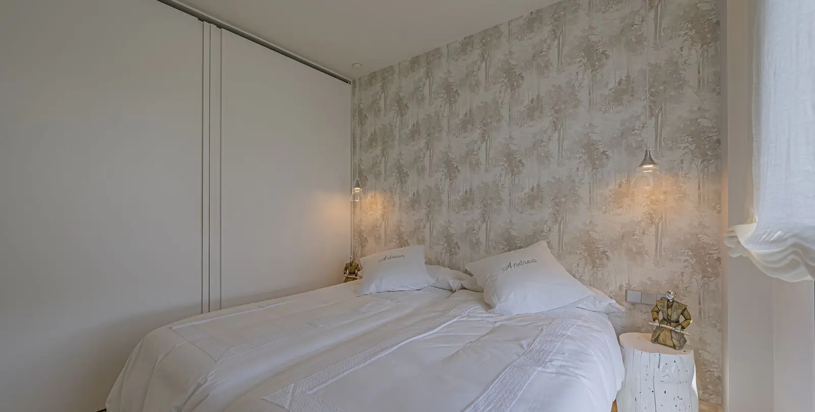 Sale of middle floor apartment in Los Flamingos 19