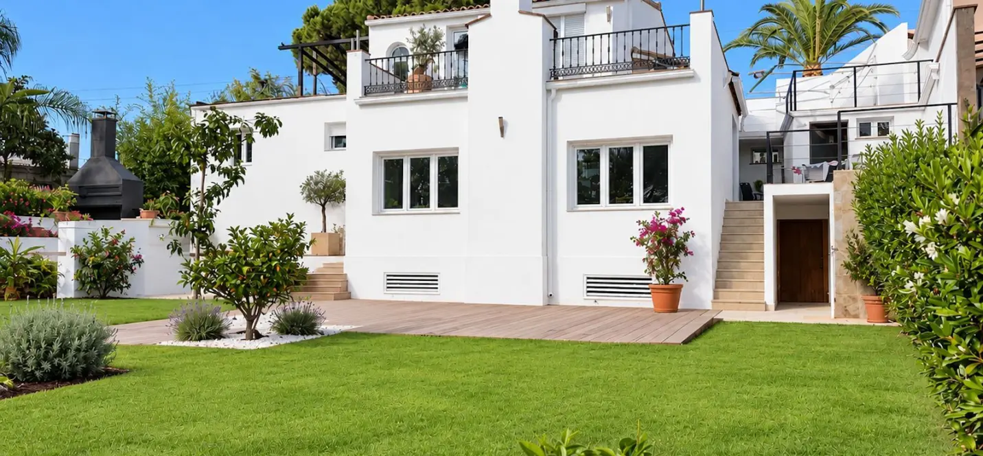 Venta de villa independiente en El Rosario 0