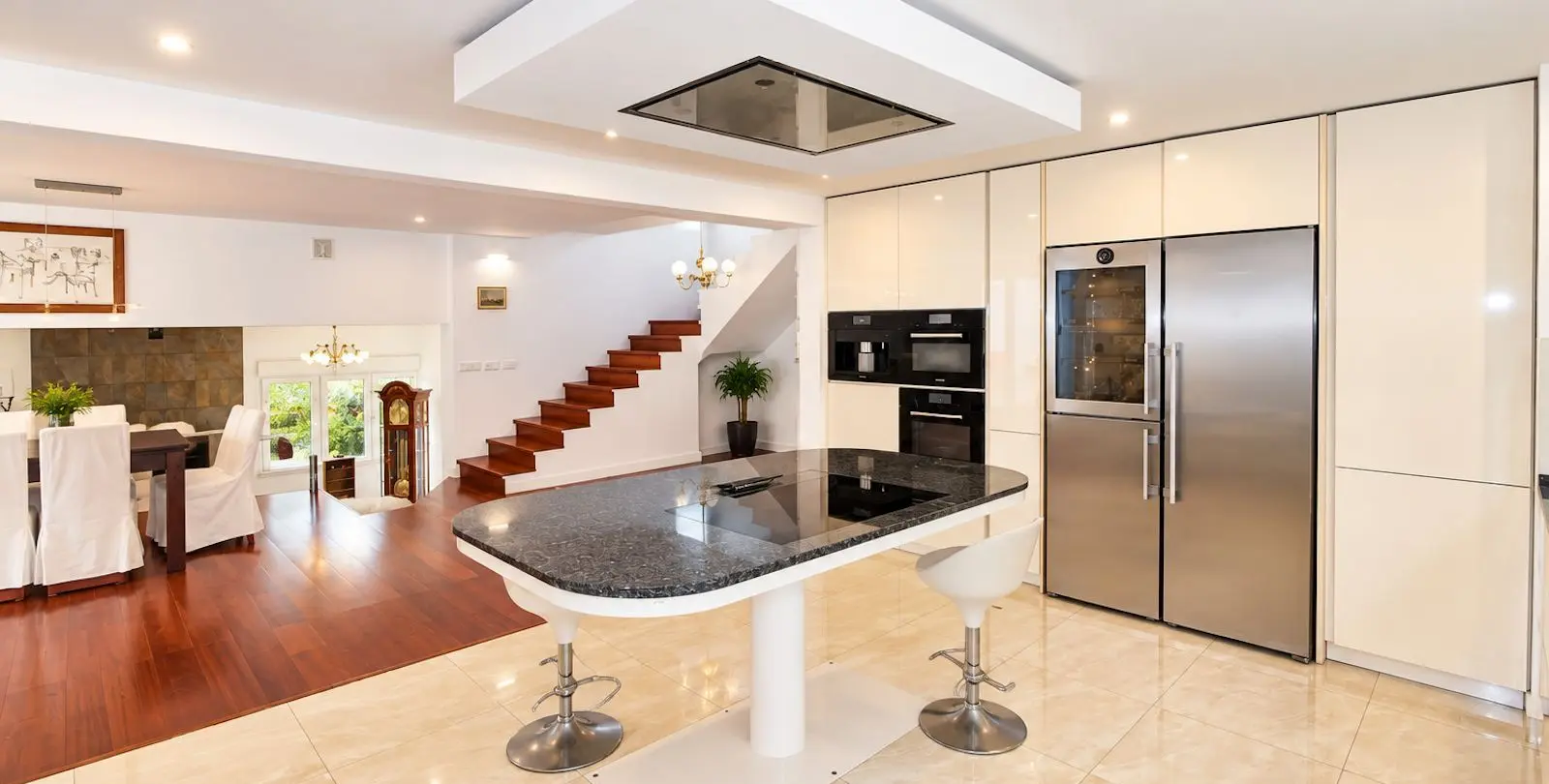 Venta de villa independiente en El Rosario 12