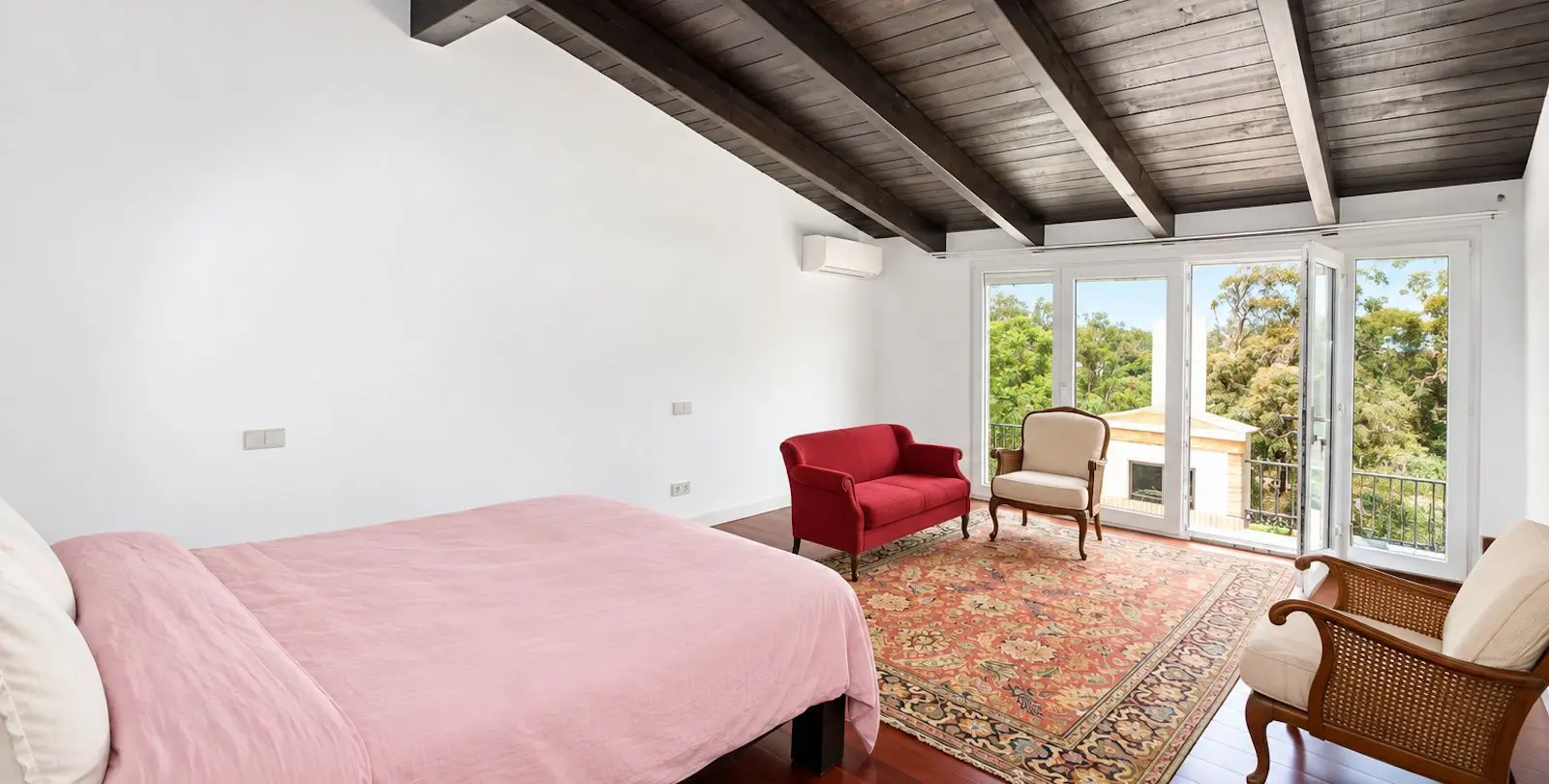 Venta de villa independiente en El Rosario 25