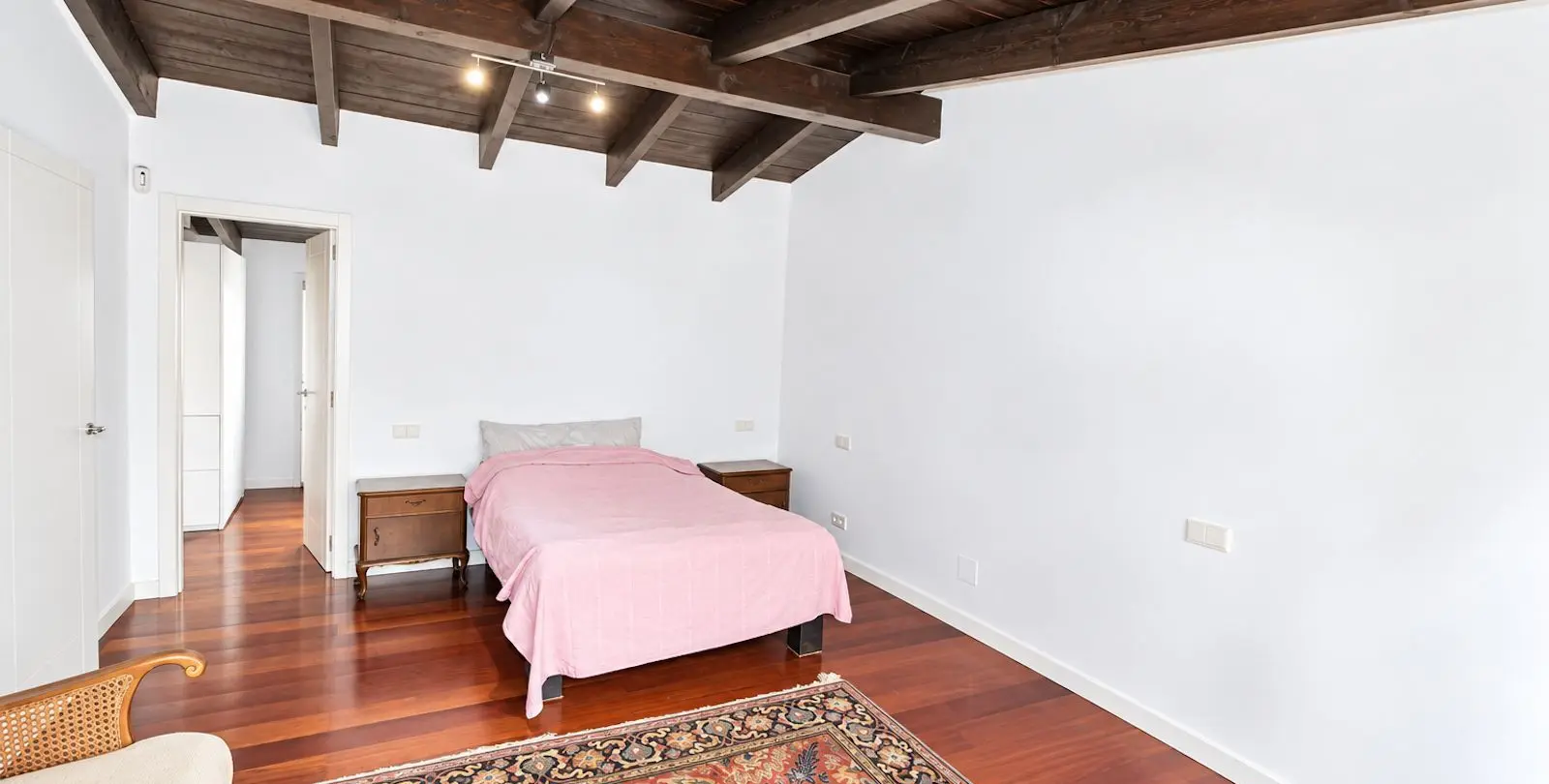 Venta de villa independiente en El Rosario 26