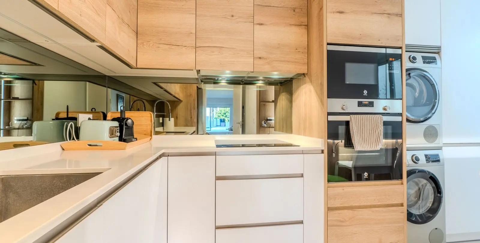 Sale of middle floor apartment in Puerto Banús 4