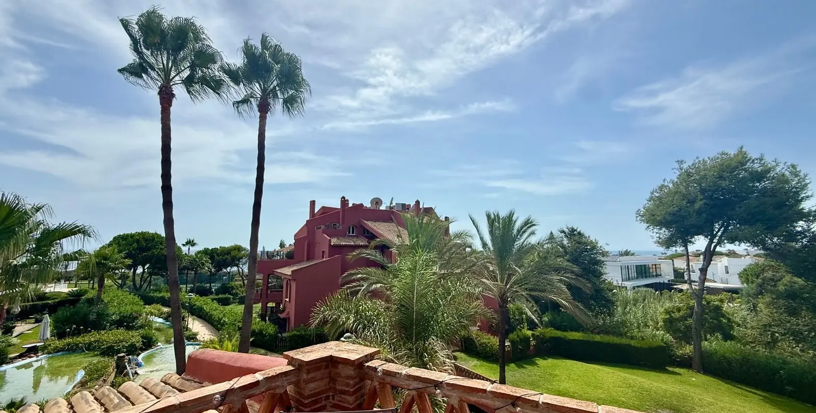 Sale of penthouse duplex in Elviria 1