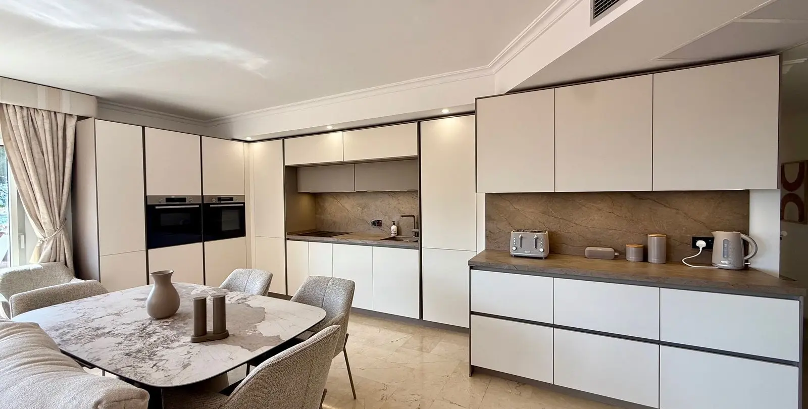 Sale of penthouse duplex in Elviria 3